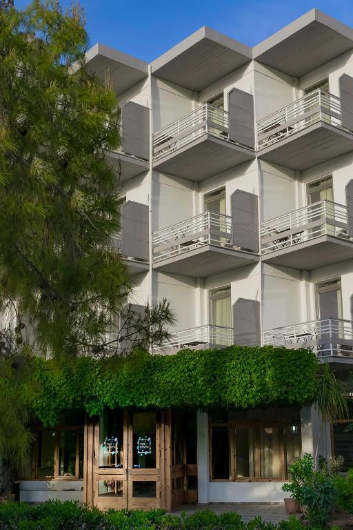The Grove Seaside 4*